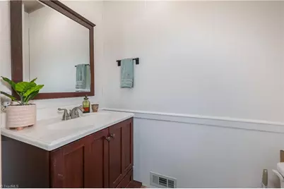2244 N Asheboro School Road, Asheboro, NC 27203 - Photo 21