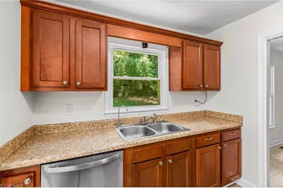 3913 Enterprise Road, Lexington, NC 27295 - Photo 9