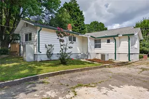 1311 Forrest St, High Point, NC 27262 - Photo 25