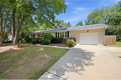 2112 Kello Drive, Greensboro, NC 27455 - Photo 41