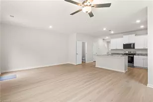 2122 Willow Gln Dr, Graham, NC 27253 - Photo 15