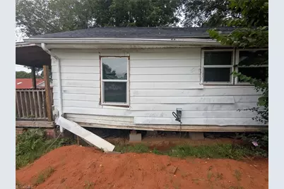 105 Cherry Street, Reidsville, NC 27320 - Photo 5