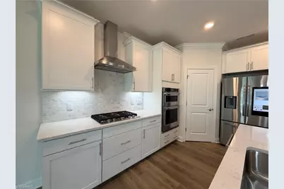 4270 Pelican Street, High Point, NC 27265 - Photo 11