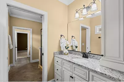 4898 Forest Oaks Drive, Greensboro, NC 27406 - Photo 31