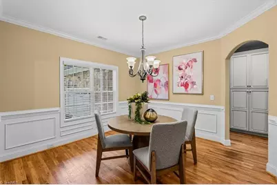 4898 Forest Oaks Drive, Greensboro, NC 27406 - Photo 5