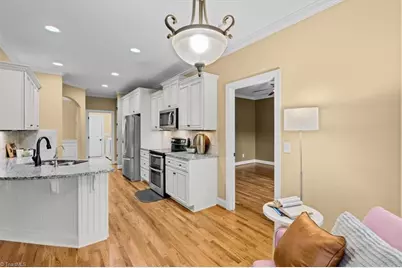 4898 Forest Oaks Drive, Greensboro, NC 27406 - Photo 13