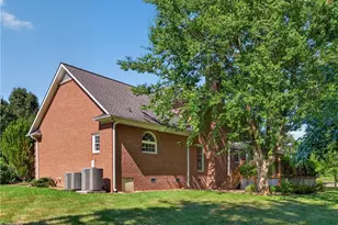 1018 Riverbend Dr, Bermuda Run, NC 27006 - Photo 39