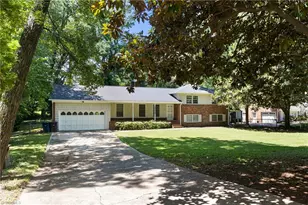 430 Flyntvalley Dr, Winston-Salem, NC 27104 - Photo 3