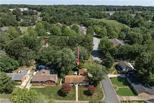 6111 Arcadia Dr, Greensboro, NC 27410 - Photo 27