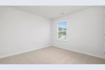 626 Beechwood Circle, Thomasville, NC 27360 - Photo 7