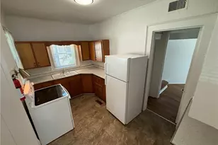 1529 W 1st St, Winston-Salem, NC 27101 - Photo 5