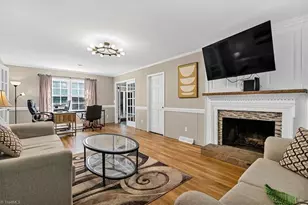 1106 McDowell Dr, Greensboro, NC 27408 - Photo 21