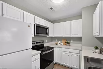 4290 Cedarcroft Court #2A, Greensboro, NC 27409 - Photo 31