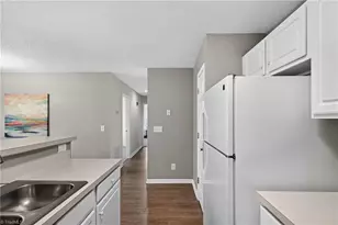 4290 Cedarcroft Ct, Greensboro, NC 27409 - Photo 33