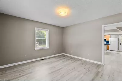1025 Lawson Street, Eden, NC 27288 - Photo 7