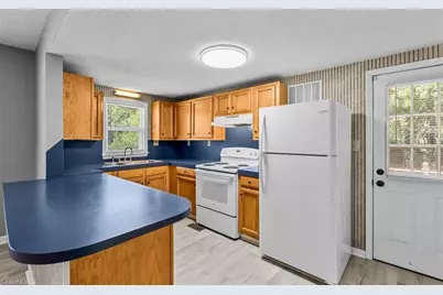 1025 Lawson Street, Eden, NC 27288 - Photo 13