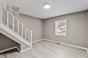 1025 Lawson St, Eden, NC 27288 - Photo 25