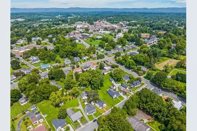 220 Broad Street, Mount Airy, NC 27030 - Photo 25