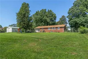 1826 Old Hollow Rd, Walkertown, NC 27051 - Photo 27