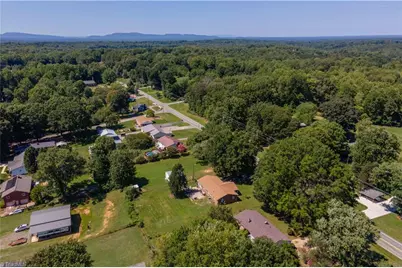 1826 Old Hollow Road, Walkertown, NC 27051 - Photo 3