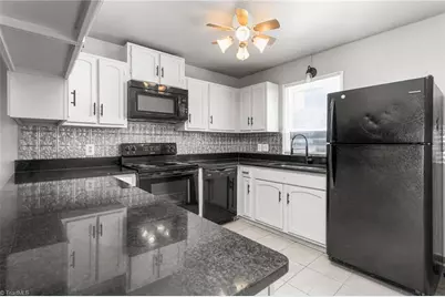 517 Tate Street #A, Greensboro, NC 27403 - Photo 9