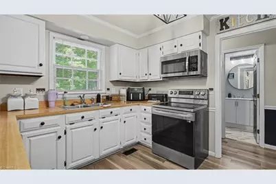 3701 Sagamore Drive, Greensboro, NC 27410 - Photo 9