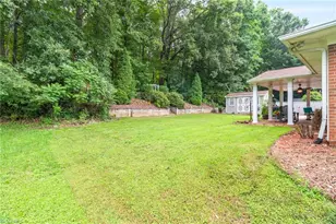 5325 Summerwood Dr, Greensboro, NC 27455 - Photo 31
