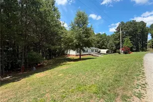 1042 Wells Creek Rd, Madison, NC 27025 - Photo 41
