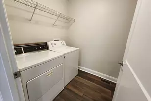 414 Whiteoak St, High Point, NC 27260 - Photo 5