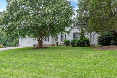 6630 Valleyoak Drive, Clemmons, NC 27012 - Photo 3