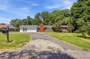 172 Chauncey Dr, Millers Creek, NC 28651 - Photo 1