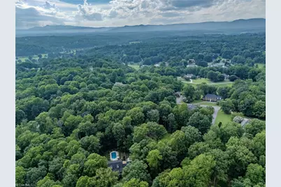 158 Oakmont Place, Mount Airy, NC 27030 - Photo 9