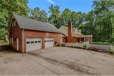158 Oakmont Place, Mount Airy, NC 27030 - Photo 15