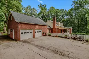 158 Oakmont Pl, Mount Airy, NC 27030 - Photo 15