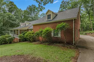 158 Oakmont Pl, Mount Airy, NC 27030 - Photo 5