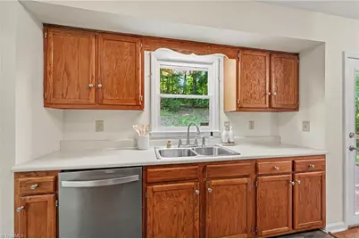 627 Woodland Circle, Asheboro, NC 27203 - Photo 7