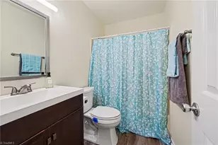 627 Woodland Cir, Asheboro, NC 27203 - Photo 9