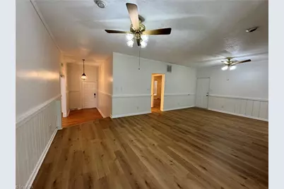 5121 W Wendover Avenue, Jamestown, NC 27282 - Photo 7