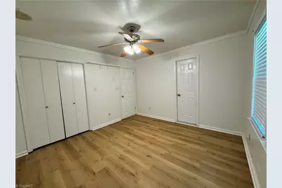 5121 W Wendover Avenue, Jamestown, NC 27282 - Photo 23