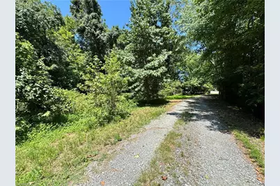 5121 W Wendover Avenue, Jamestown, NC 27282 - Photo 35
