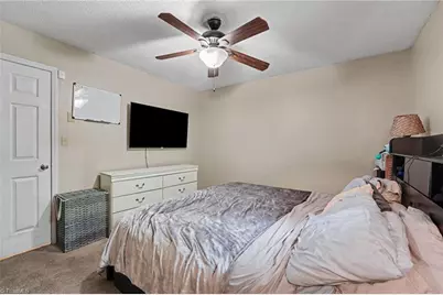 604 Denny Road, Greensboro, NC 27406 - Photo 17
