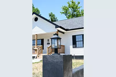 129 E Oakdale Street, Mount Airy, NC 27030 - Photo 3