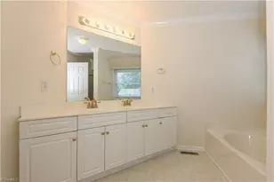5607 Wellsley Dr W, Greensboro, NC 27407 - Photo 23