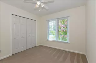 5607 Wellsley Dr W, Greensboro, NC 27407 - Photo 27