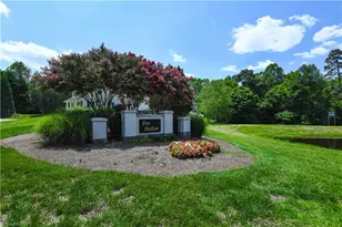 5607 Wellsley Dr W, Greensboro, NC 27407 - Photo 41