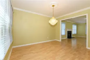 5607 Wellsley Dr W, Greensboro, NC 27407 - Photo 17