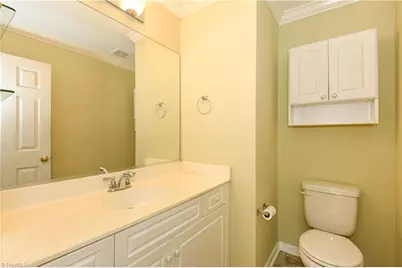 5607 Wellsley Drive W, Greensboro, NC 27407 - Photo 17