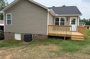 2403 Friends Ave, High Point, NC 27263 - Photo 19
