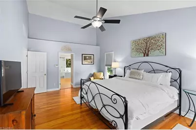 3210 Peninsula Drive, Jamestown, NC 27282 - Photo 25