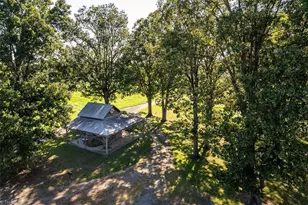 173 Old Meadowbrook Ln, Elkin, NC 28621 - Photo 31